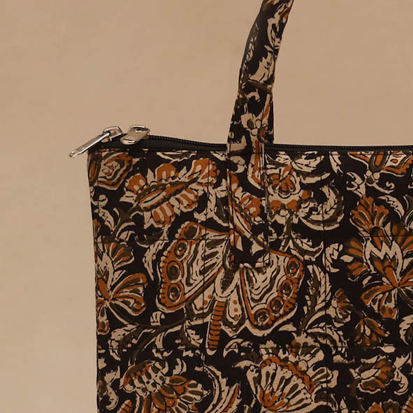 Handcrafted quilted handbag 10