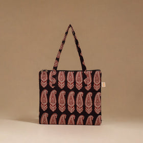 Handcrafted quilted handbag 100