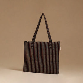 Handcrafted quilted handbag 108