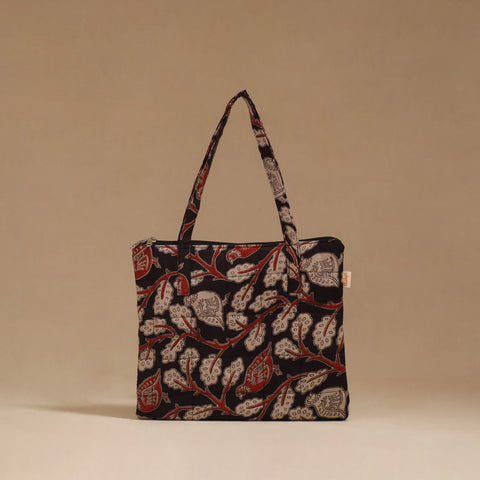 Handcrafted quilted handbag 13
