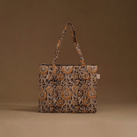 Handcrafted quilted handbag 15