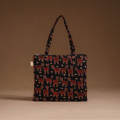 Handcrafted quilted handbag 20