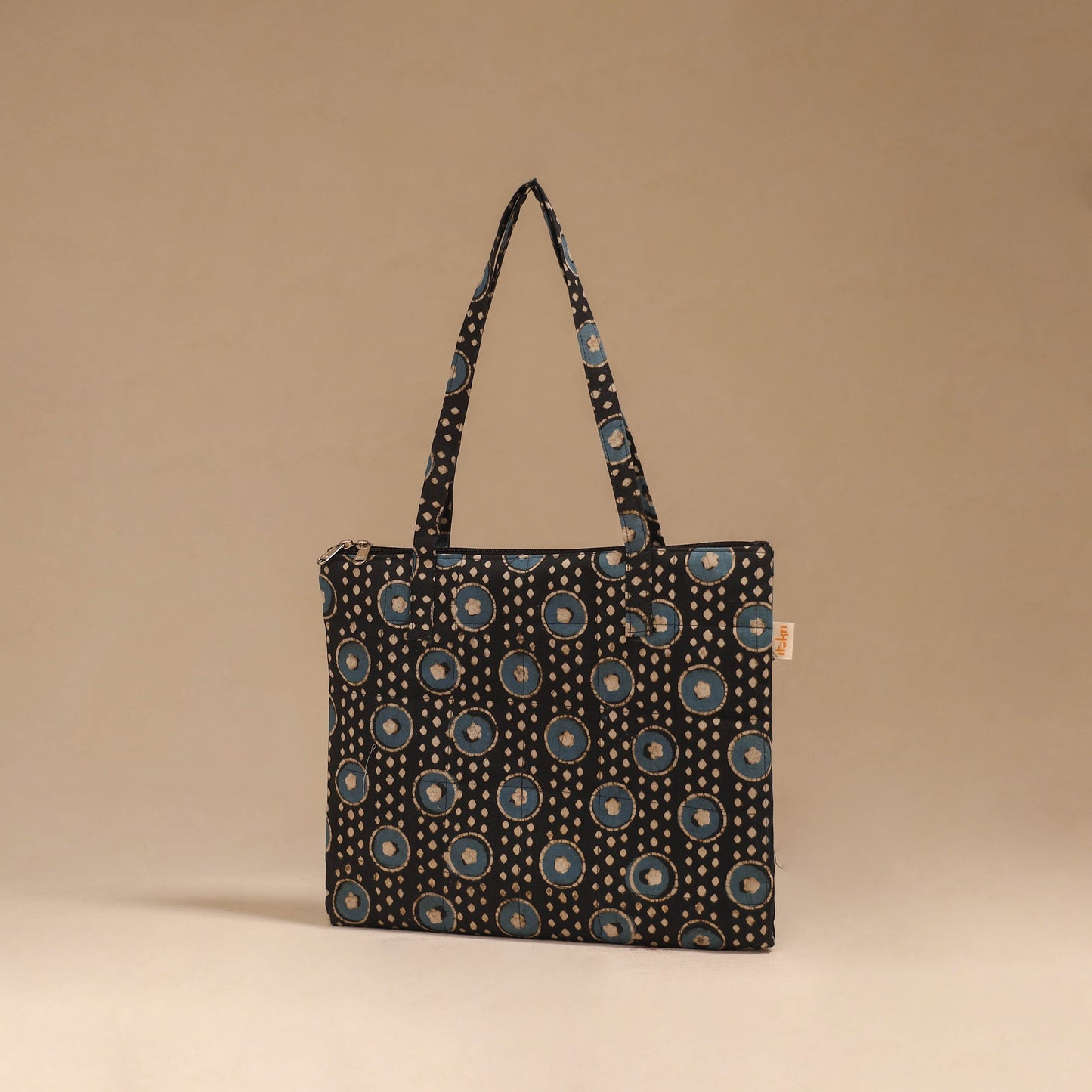 Handcrafted quilted handbag 20