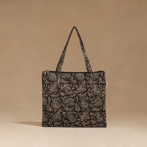 Handcrafted quilted handbag 20