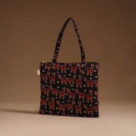 Handcrafted quilted handbag 20