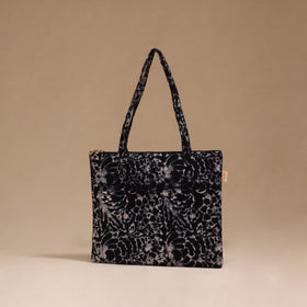Handcrafted quilted handbag 26