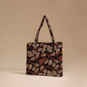 Handcrafted quilted handbag 33