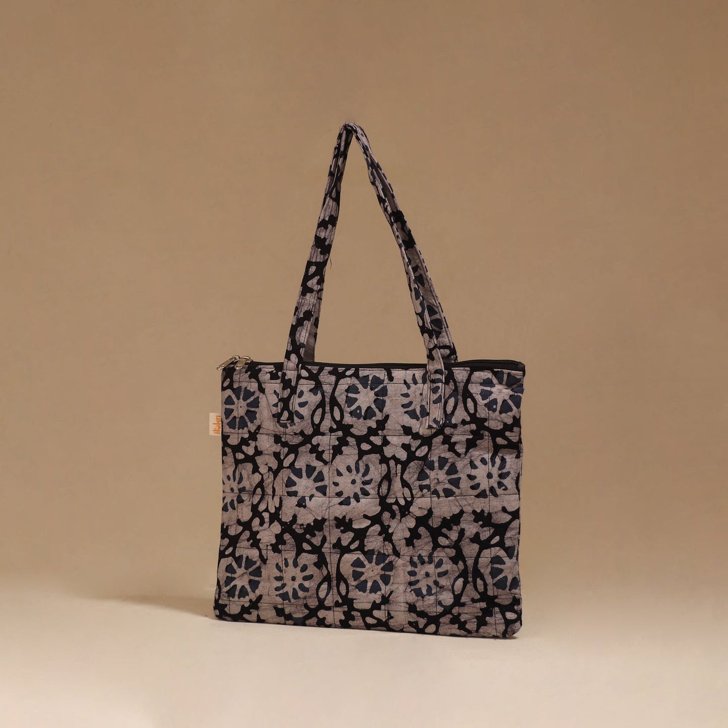 Handcrafted quilted handbag 50
