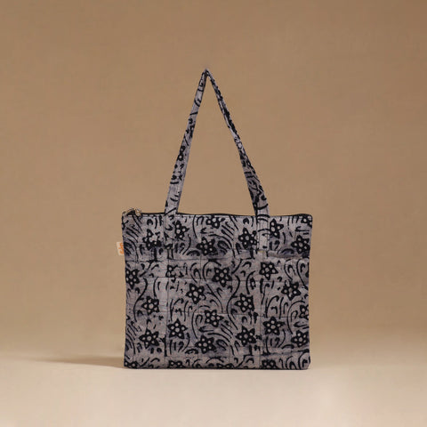 Handcrafted quilted handbag 51