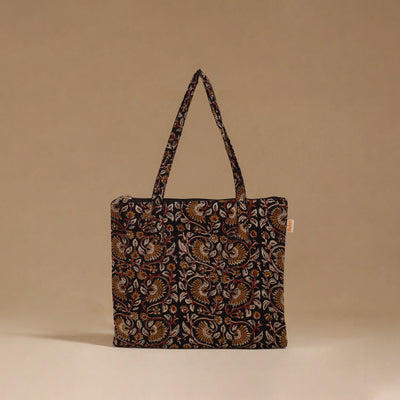 Handcrafted quilted handbag 79