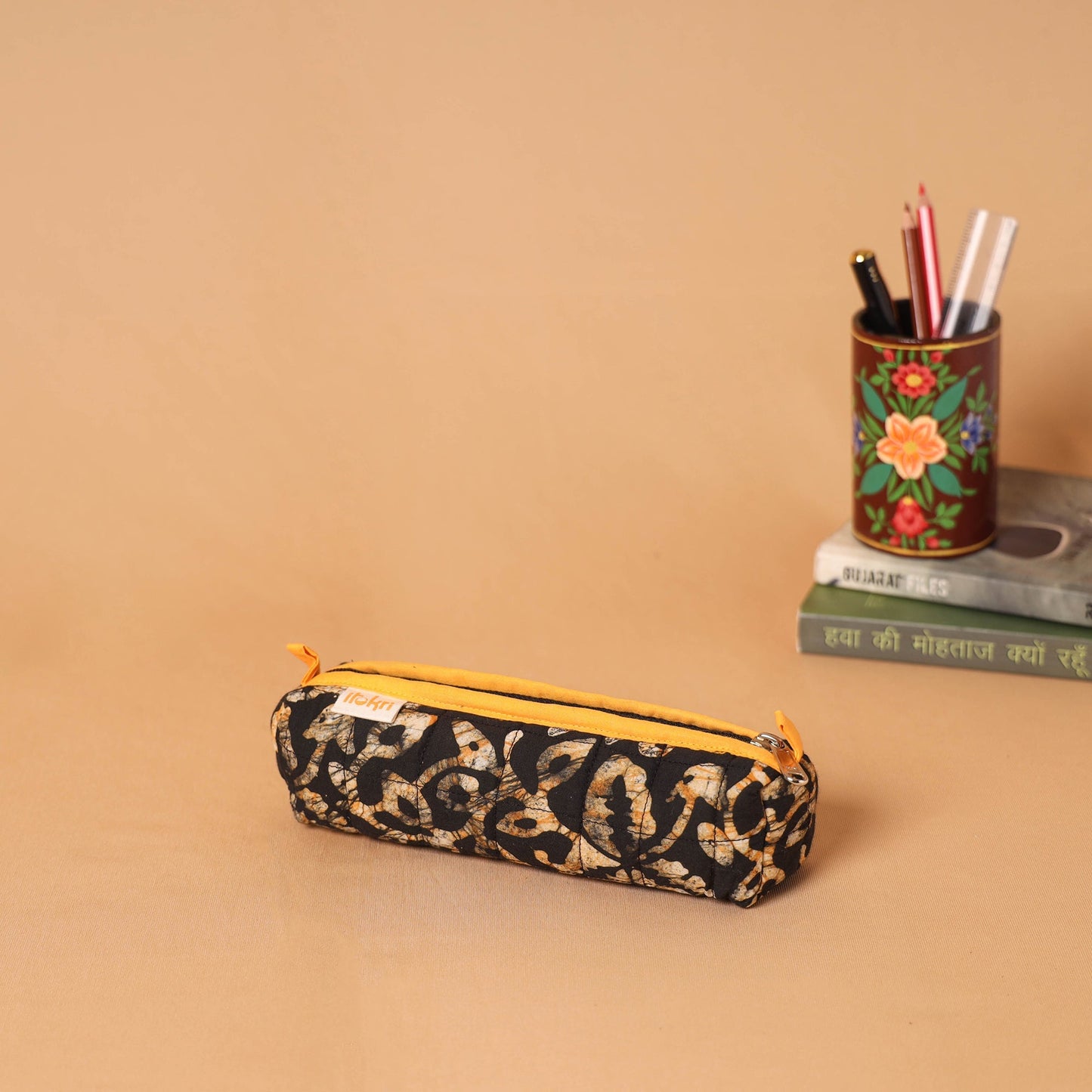 Handcrafted quilted pencil pouch 08