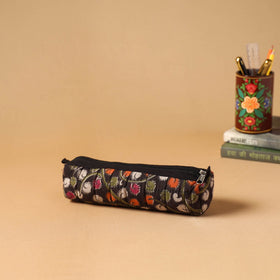 Handcrafted quilted pencil pouch 29