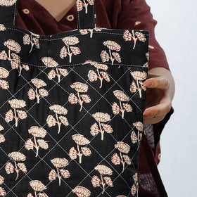 Buy Handcrafted Quilted Sanganeri Block Printed Shoulder Bag Online at iTokri.com