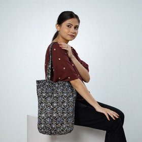 Black - Handcrafted Quilted Sanganeri Block Printed Shoulder Bag