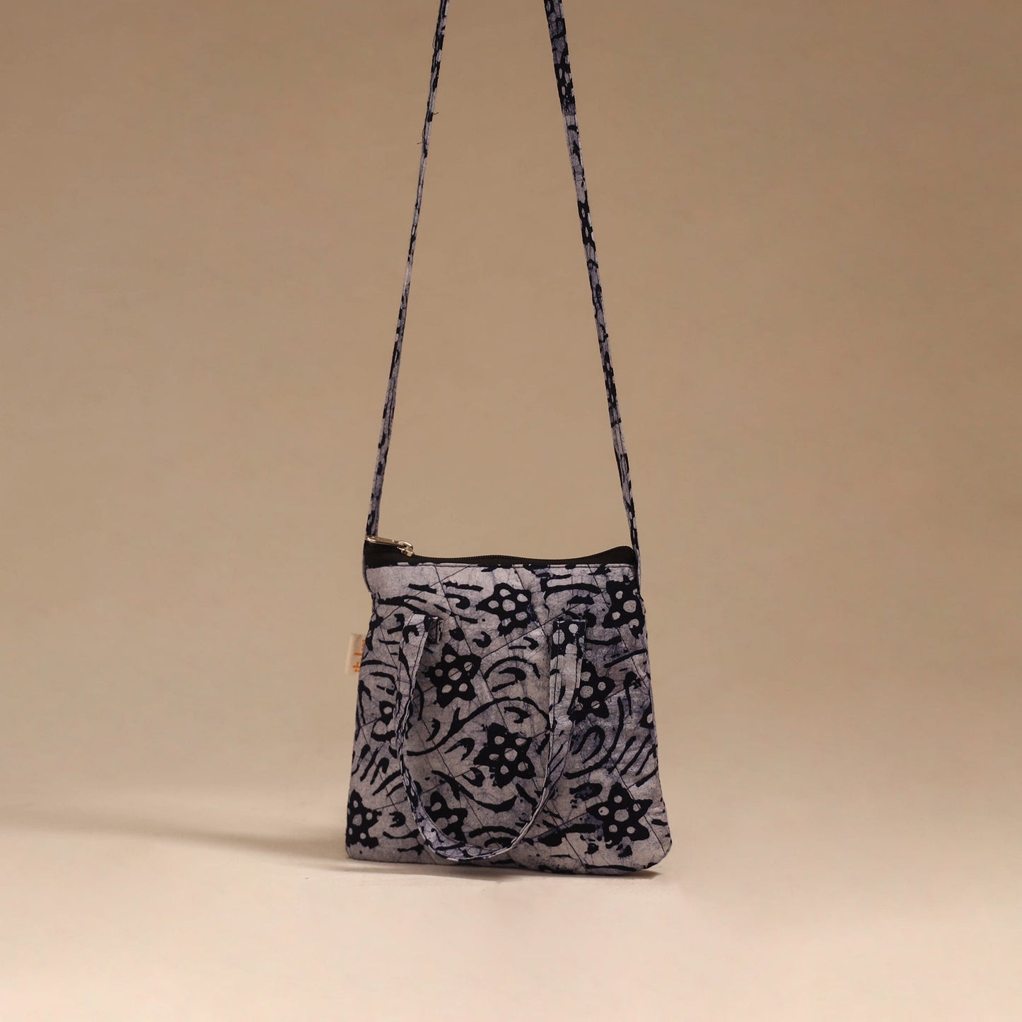 Handcrafted quilted sling bag 02