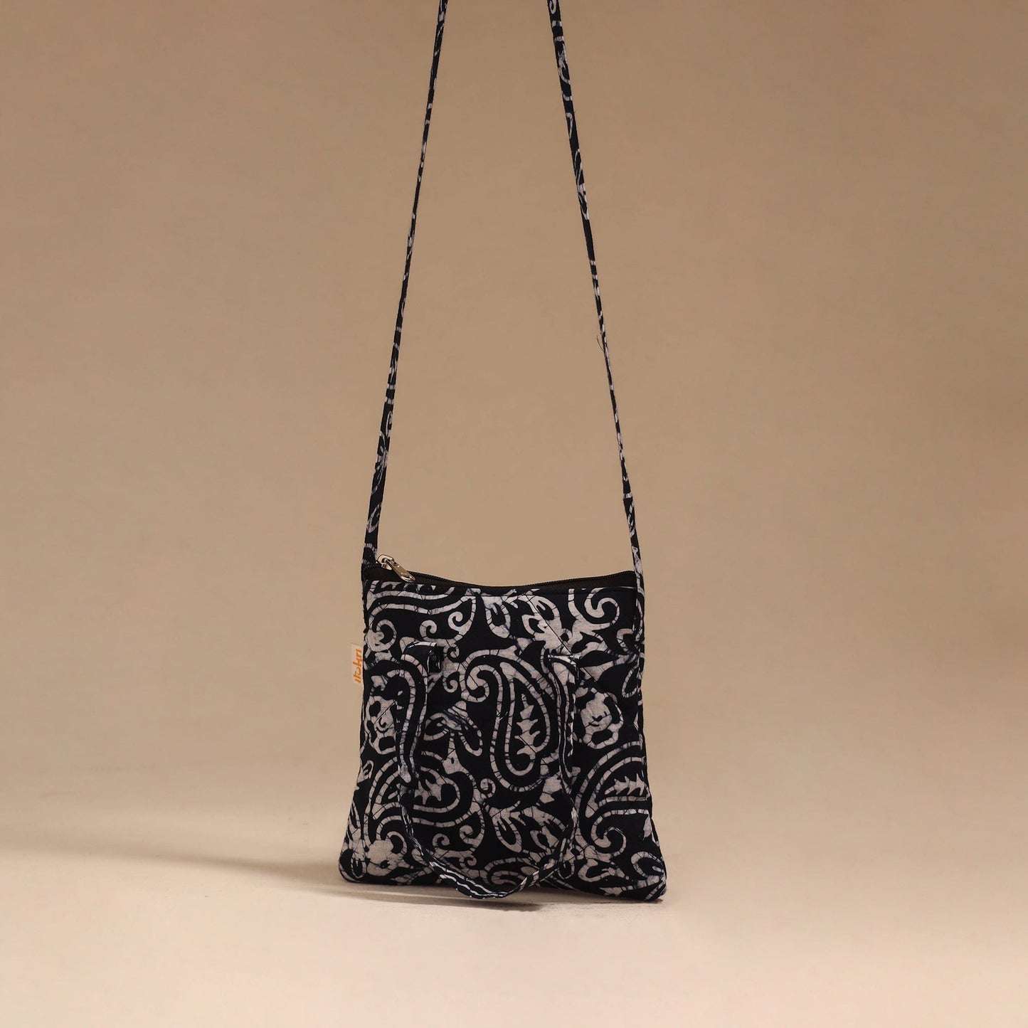 Handcrafted quilted sling bag 03