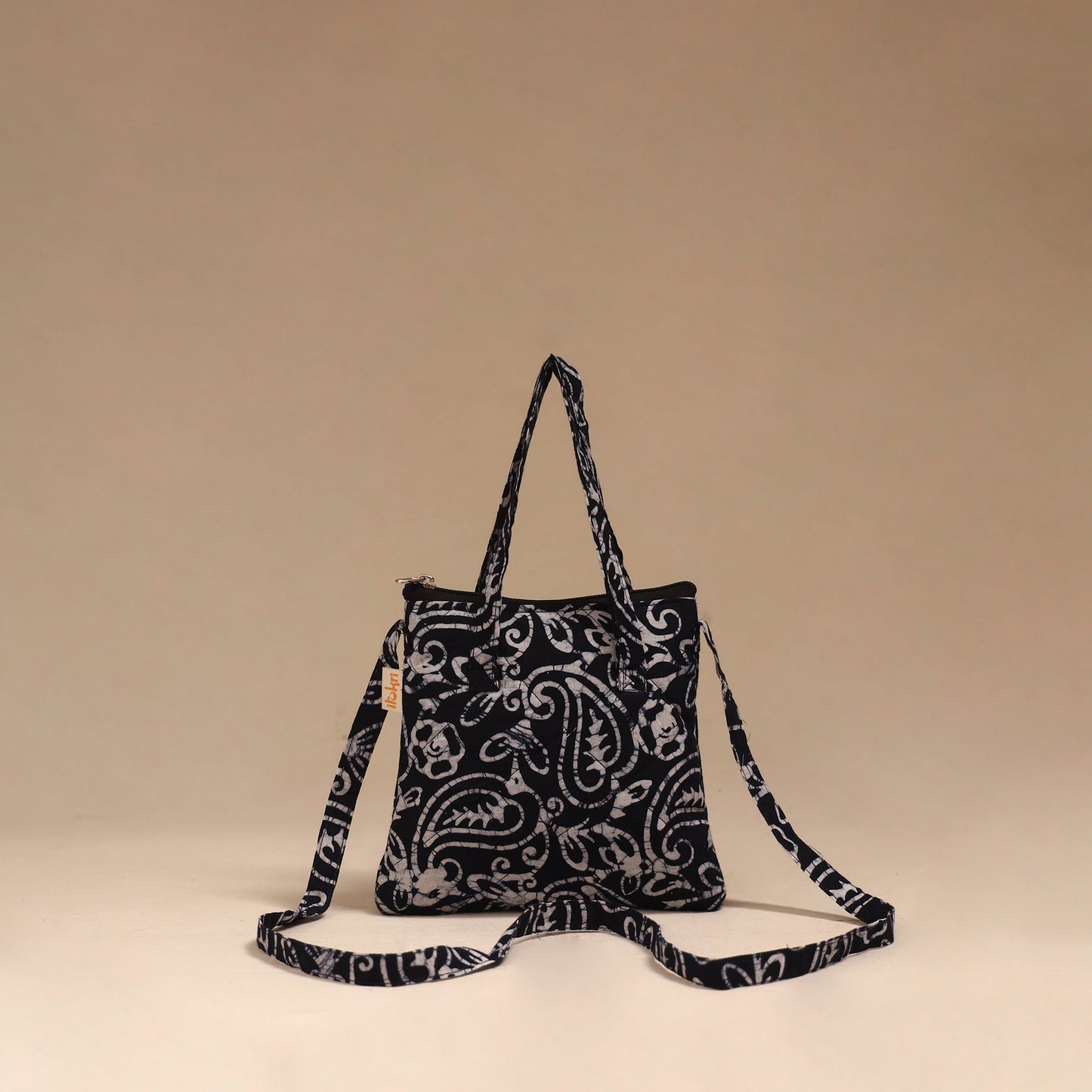 Handcrafted quilted sling bag 03