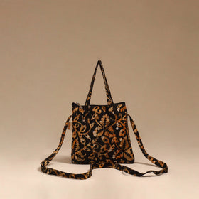 Handcrafted quilted sling bag 05