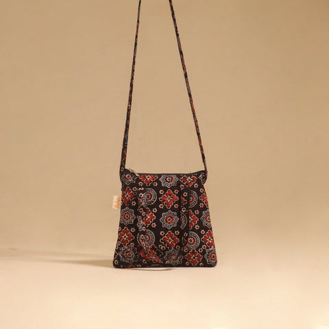 Handcrafted quilted sling bag 91