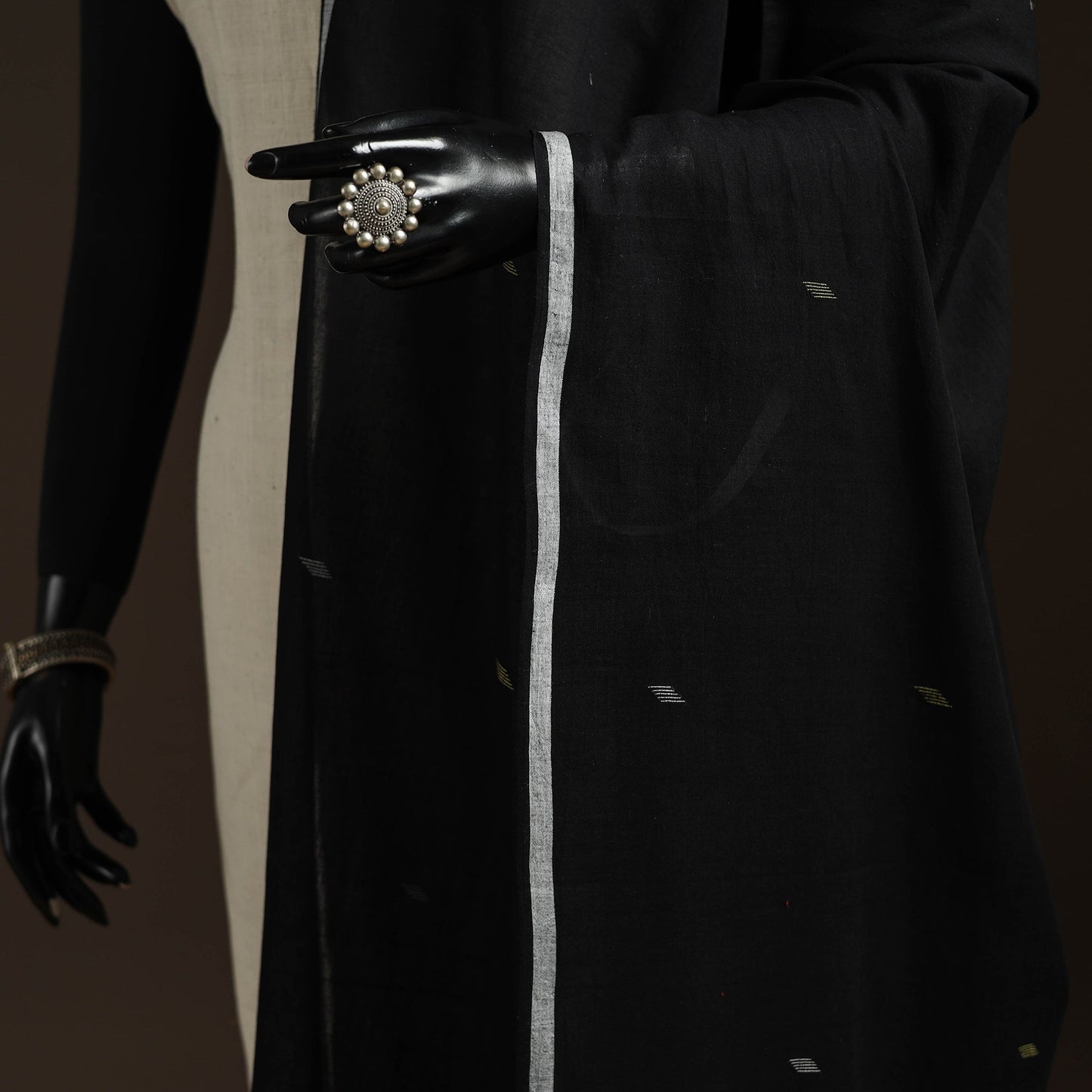 Handloom cotton bengal jamdani dupatta 25 - handcrafted