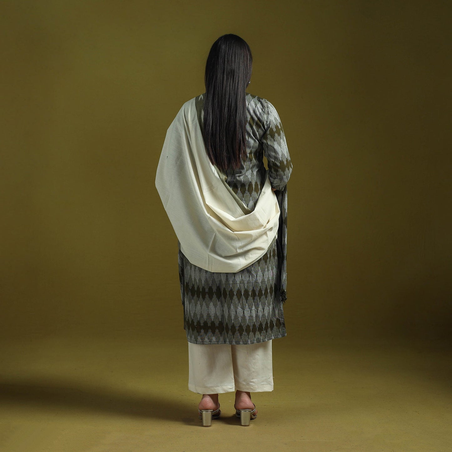 Handloom cotton pochampally ikat 3pc kurta set for women 11