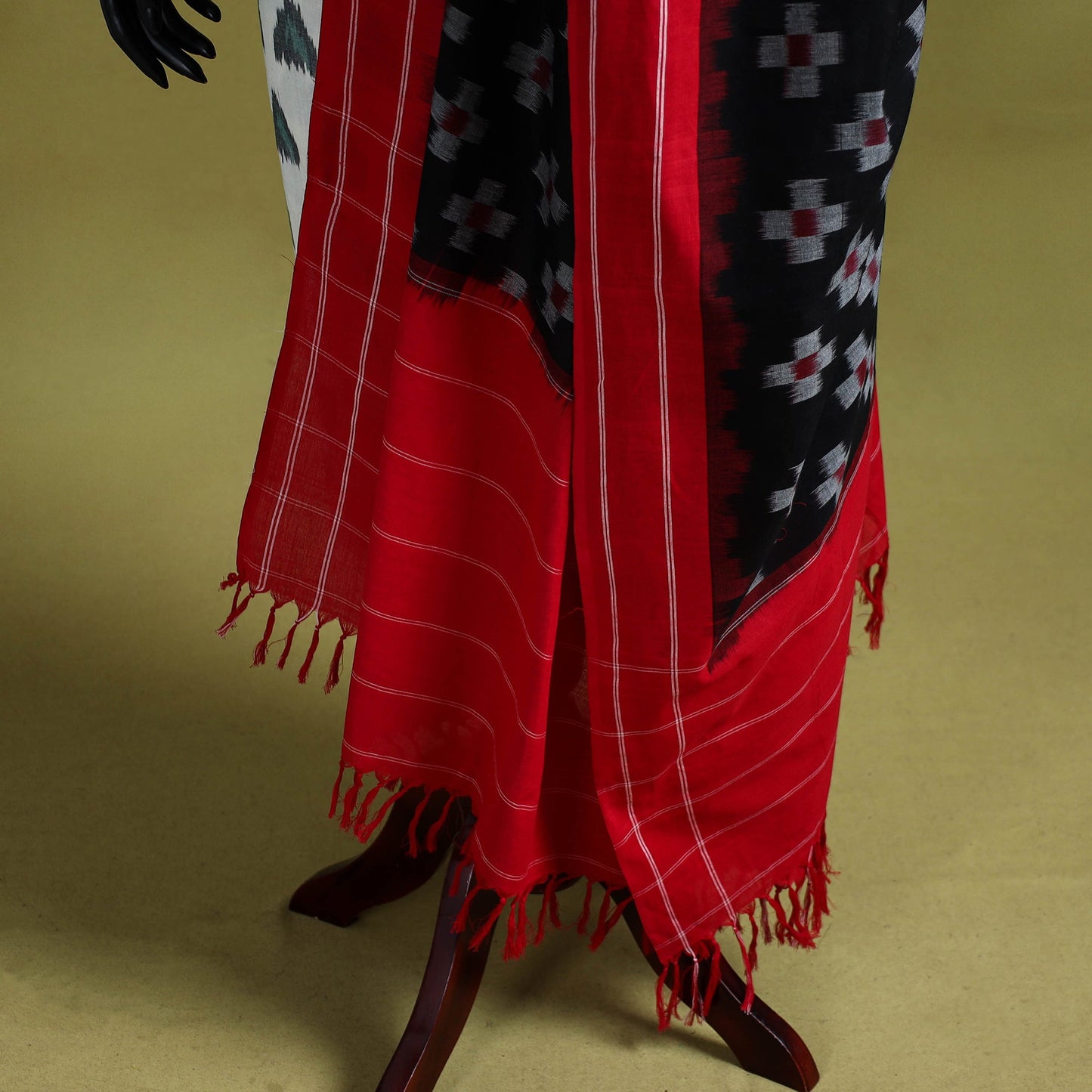 Black - handloom cotton pochampally ikat dupatta 02