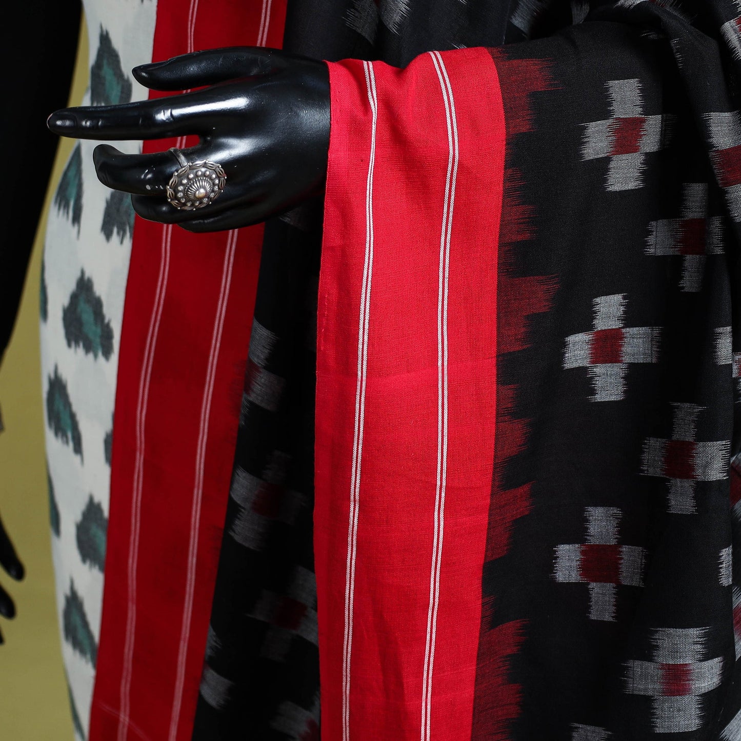 Black - handloom cotton pochampally ikat dupatta 02