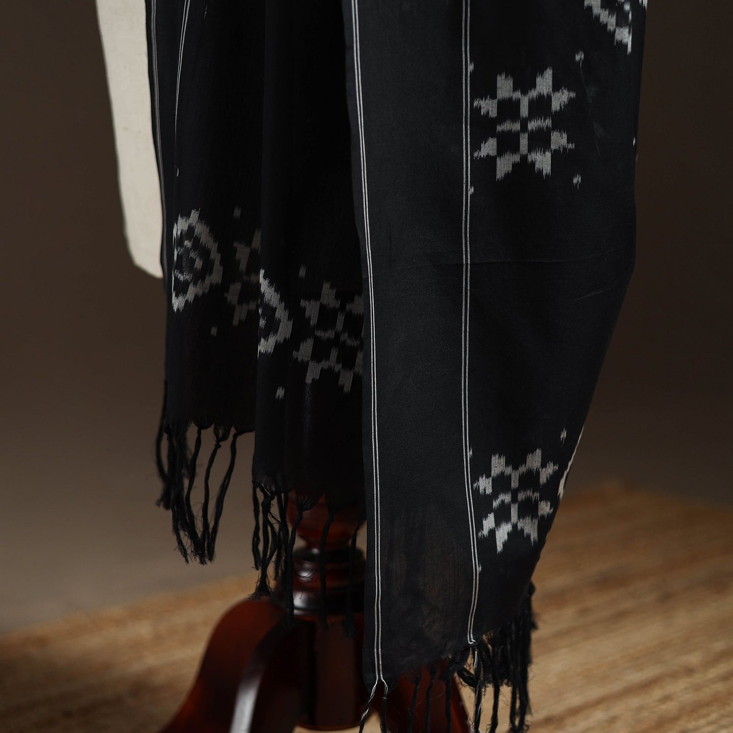 Handloom cotton pochampally ikat dupatta 07 - handcrafted