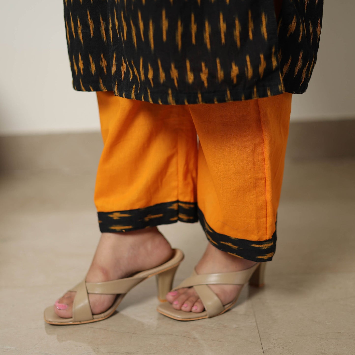  Black Handloom Cotton Pochampally Ikat Kurta Set 