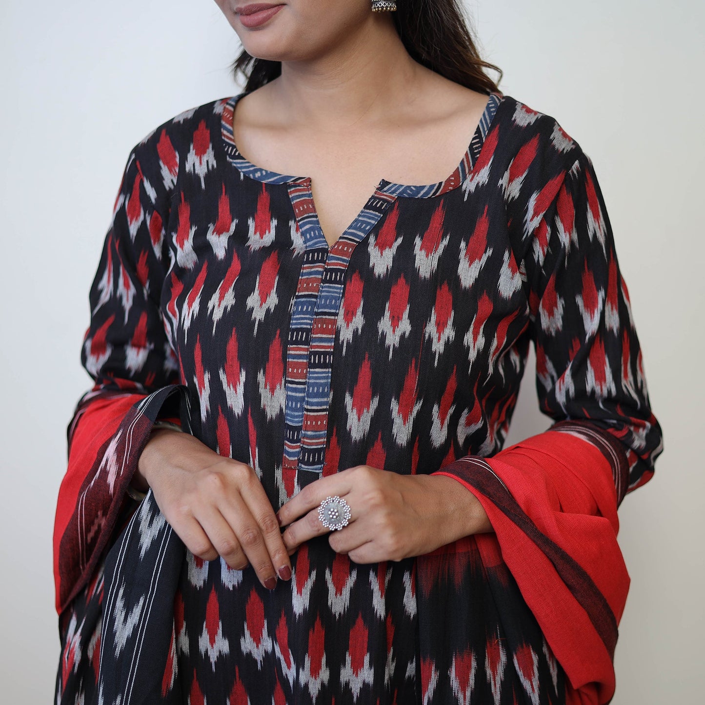  Black Handloom Cotton Pochampally Ikat Kurta Set 