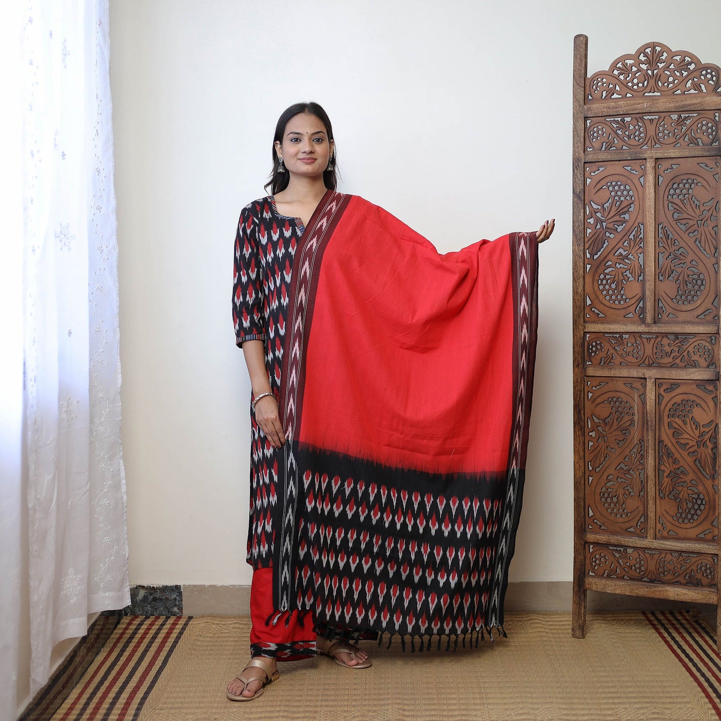  Black Handloom Cotton Pochampally Ikat Kurta Set 
