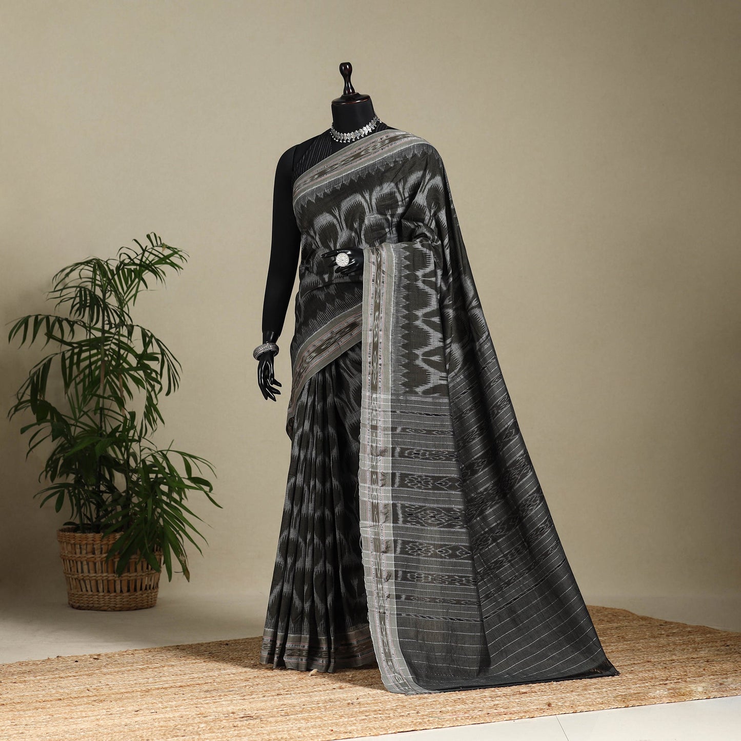 Grey - black - handloom cotton sambalpuri ikat saree 07
