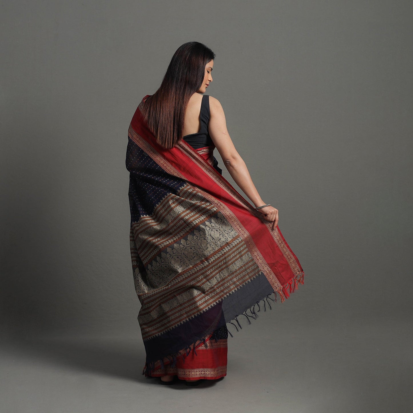  Handloom Cotton Thread Border Kanchipuram Saree 