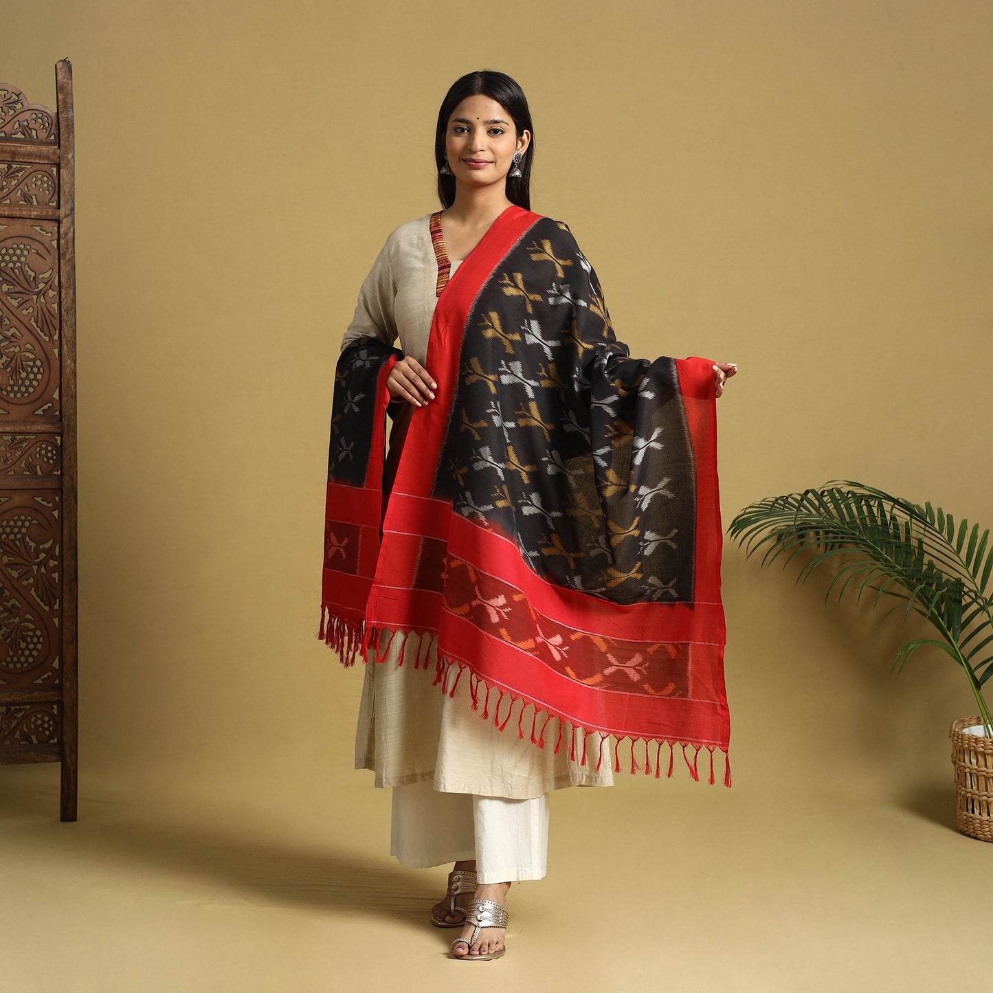 Black Handloom Mercerized Cotton Pochampally Ikat Dupatta