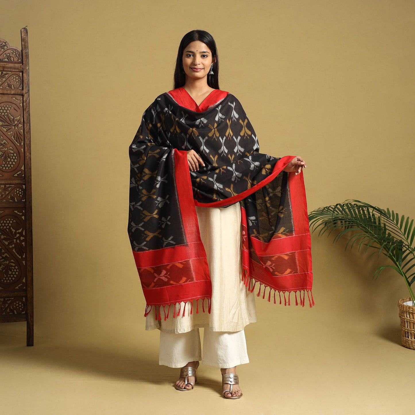 Black Handloom Mercerized Cotton Pochampally Ikat Dupatta