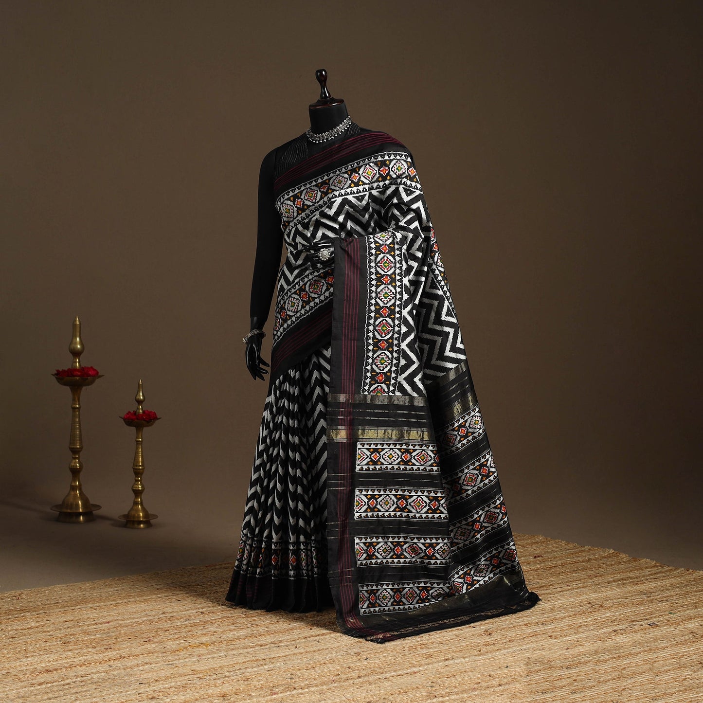 Handloom mulberry silk patola ikat pochampally saree 06