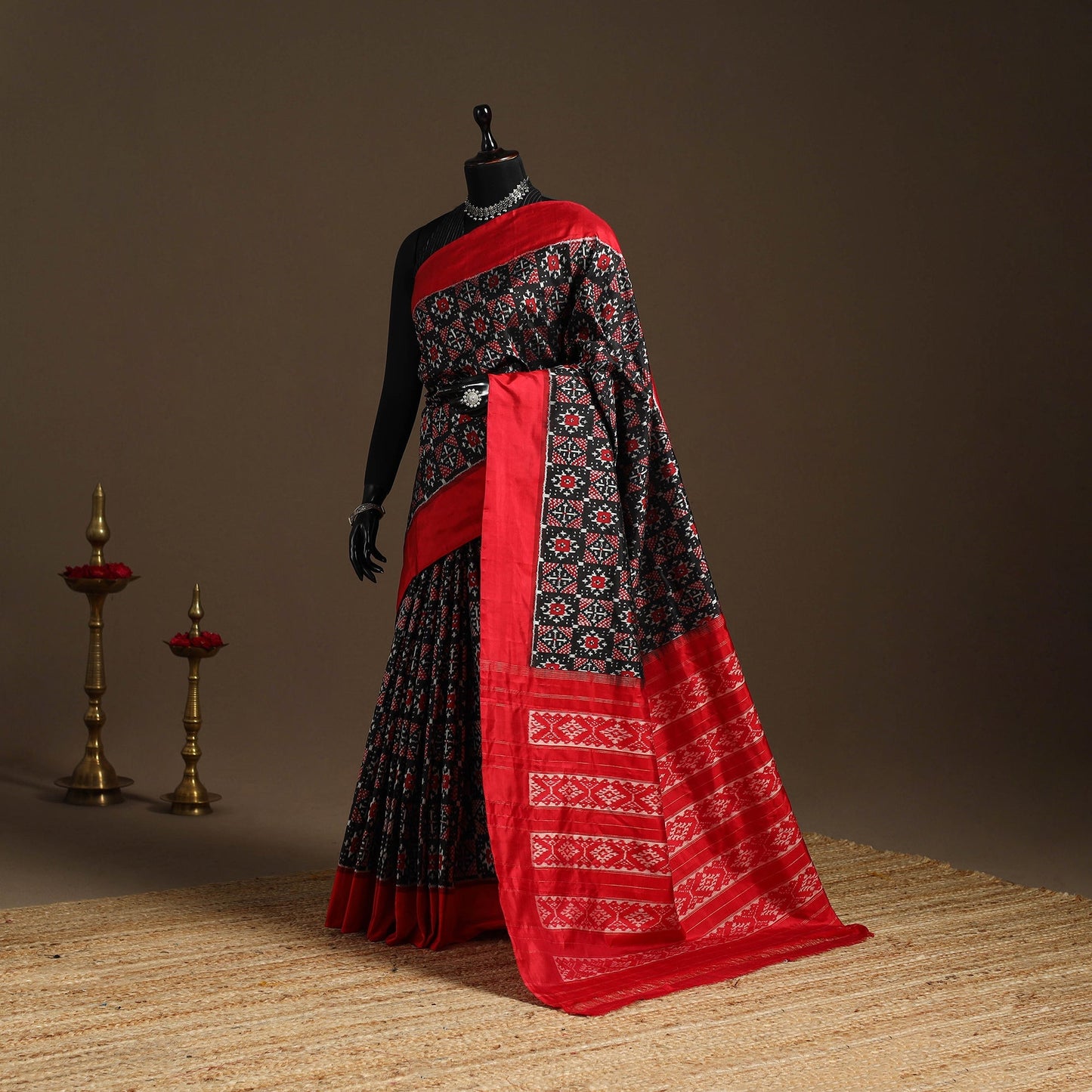 Handloom mulberry silk patola ikat pochampally saree 19