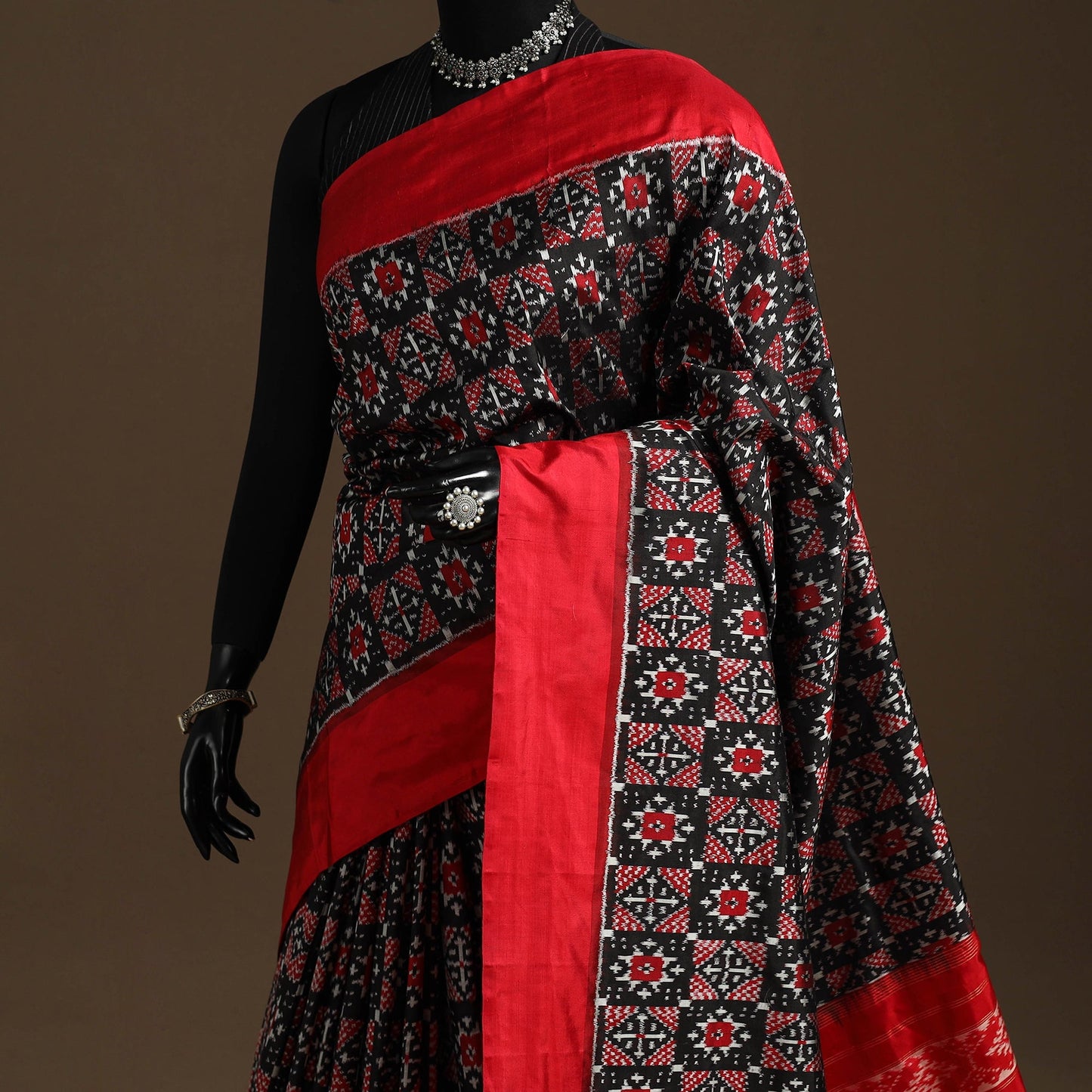 Handloom mulberry silk patola ikat pochampally saree 19