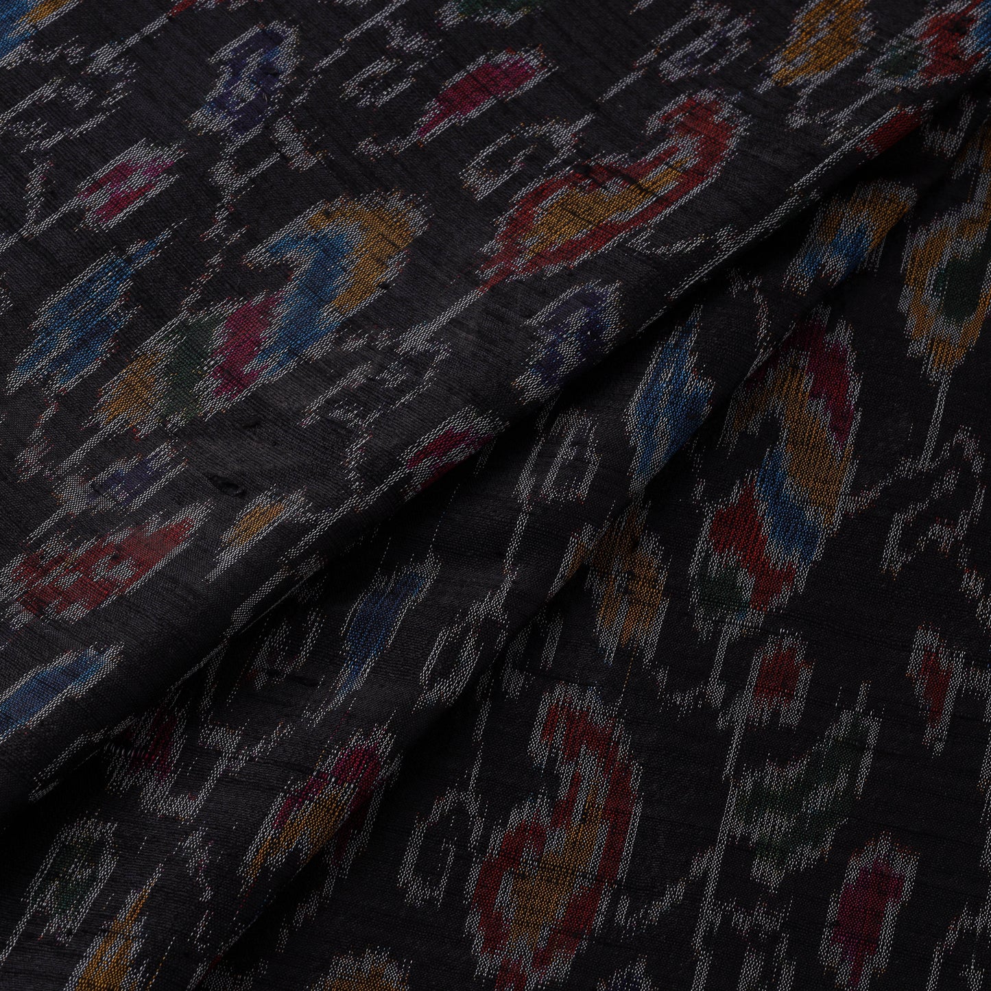 Handloom raw silk pochampally ikat fabric 01 - handcrafted