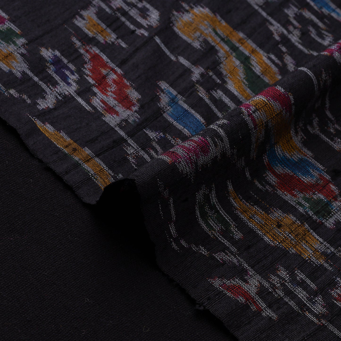 Handloom raw silk pochampally ikat fabric 01 - handcrafted