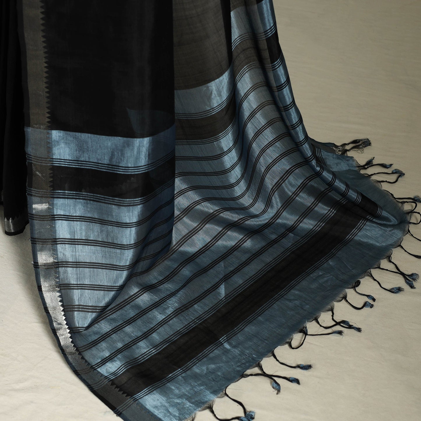 Black Handloom Silk Cotton Zari Border Mangalagiri Pattu Saree