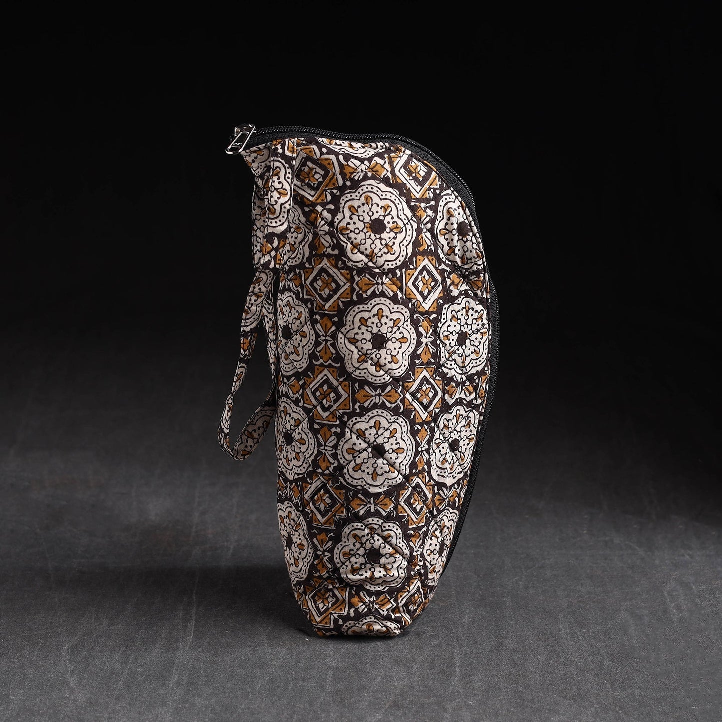 Handmade 1l water bottle cover 08 - handcrafted