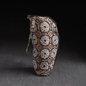 Handmade 1l water bottle cover 08 - handcrafted