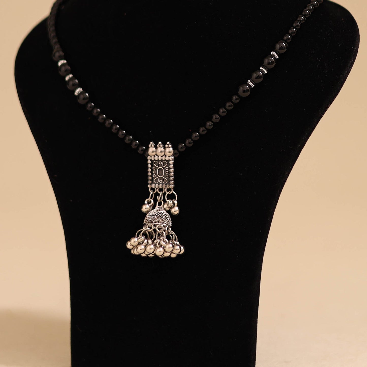 Black - handmade beadwork pendant necklace 07 - handcrafted