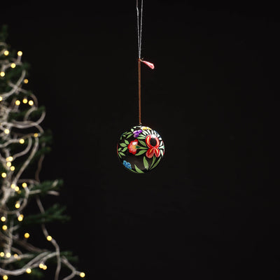 Handmade christmas ornament ball hanging 06 - handcrafted
