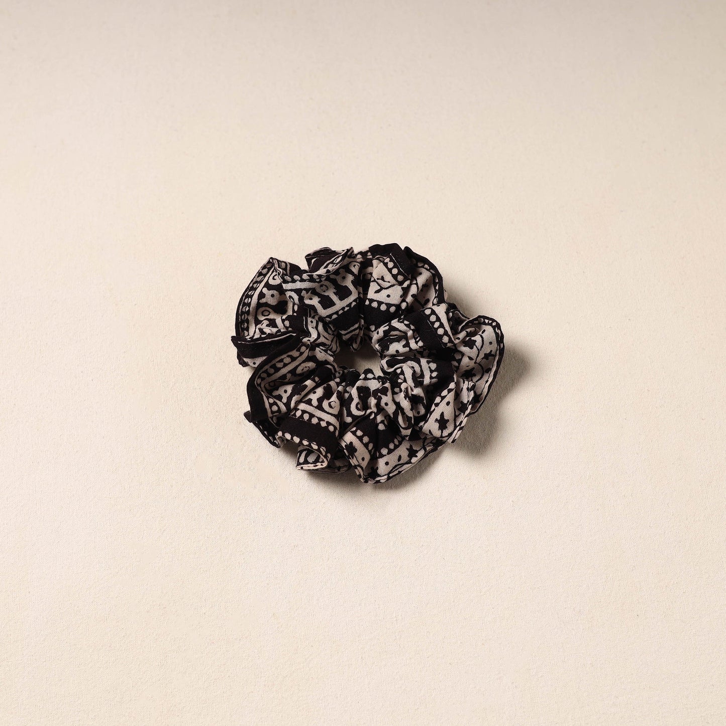 Black Handmade Cotton Elastic Rubber Band/Scrunchie