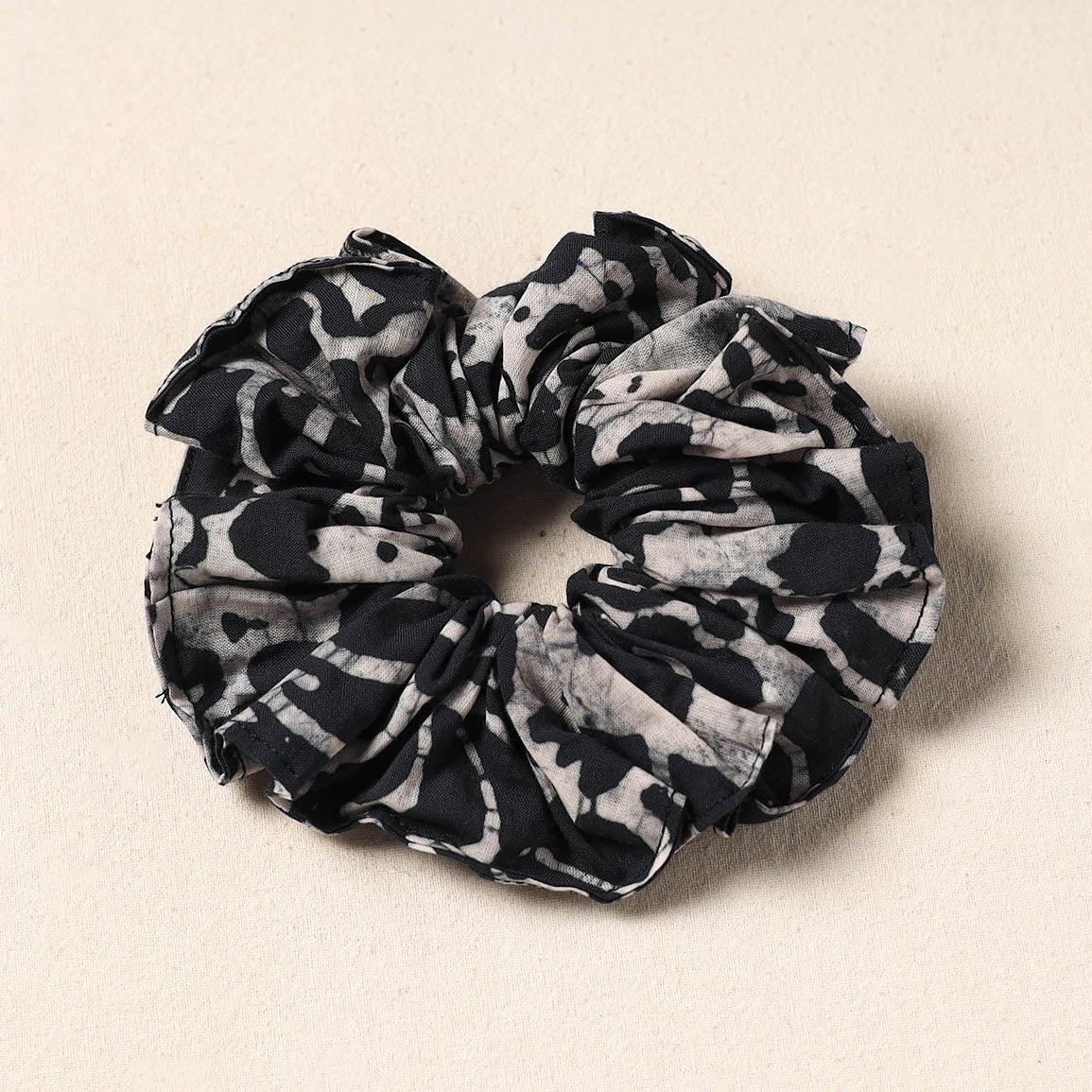 Black Handmade Cotton Elastic Rubber Band/Scrunchie