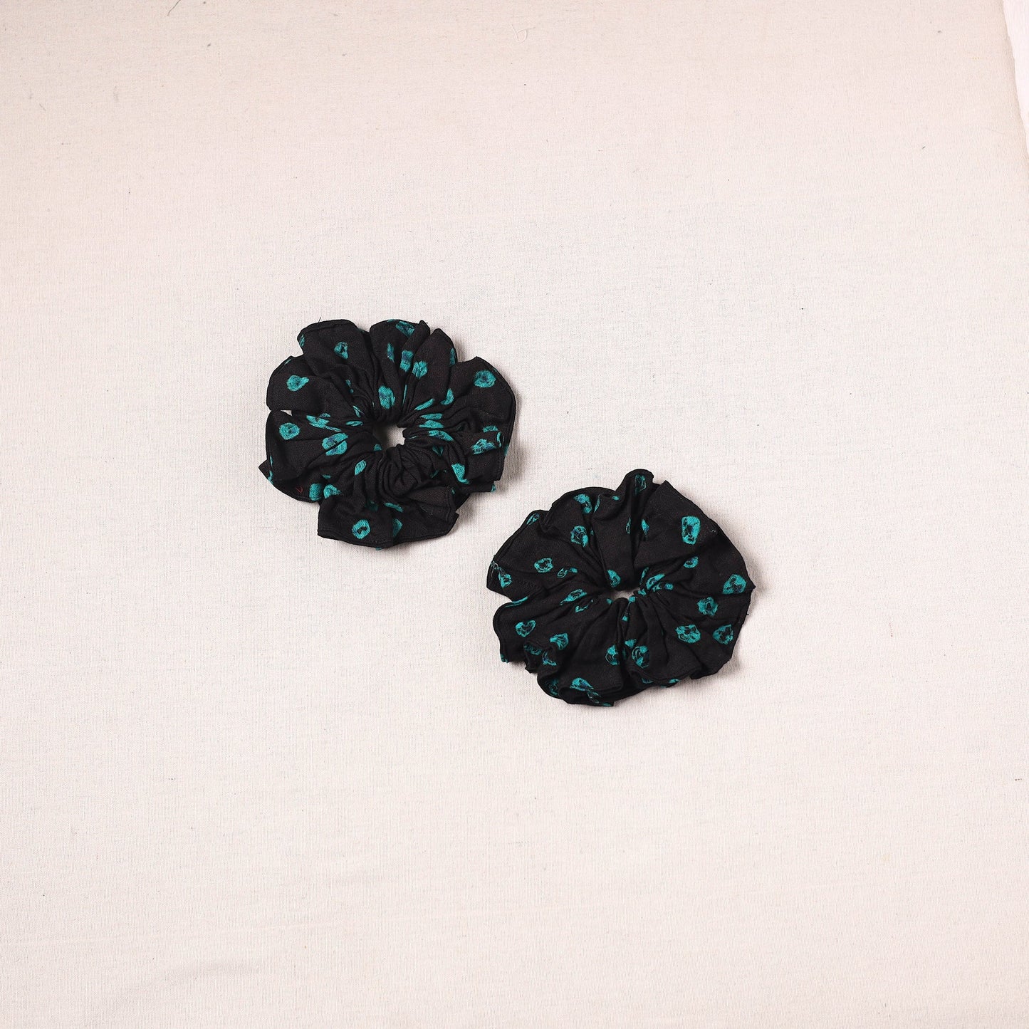 Black - handmade cotton rubber bands/scrunchies (set of 2)