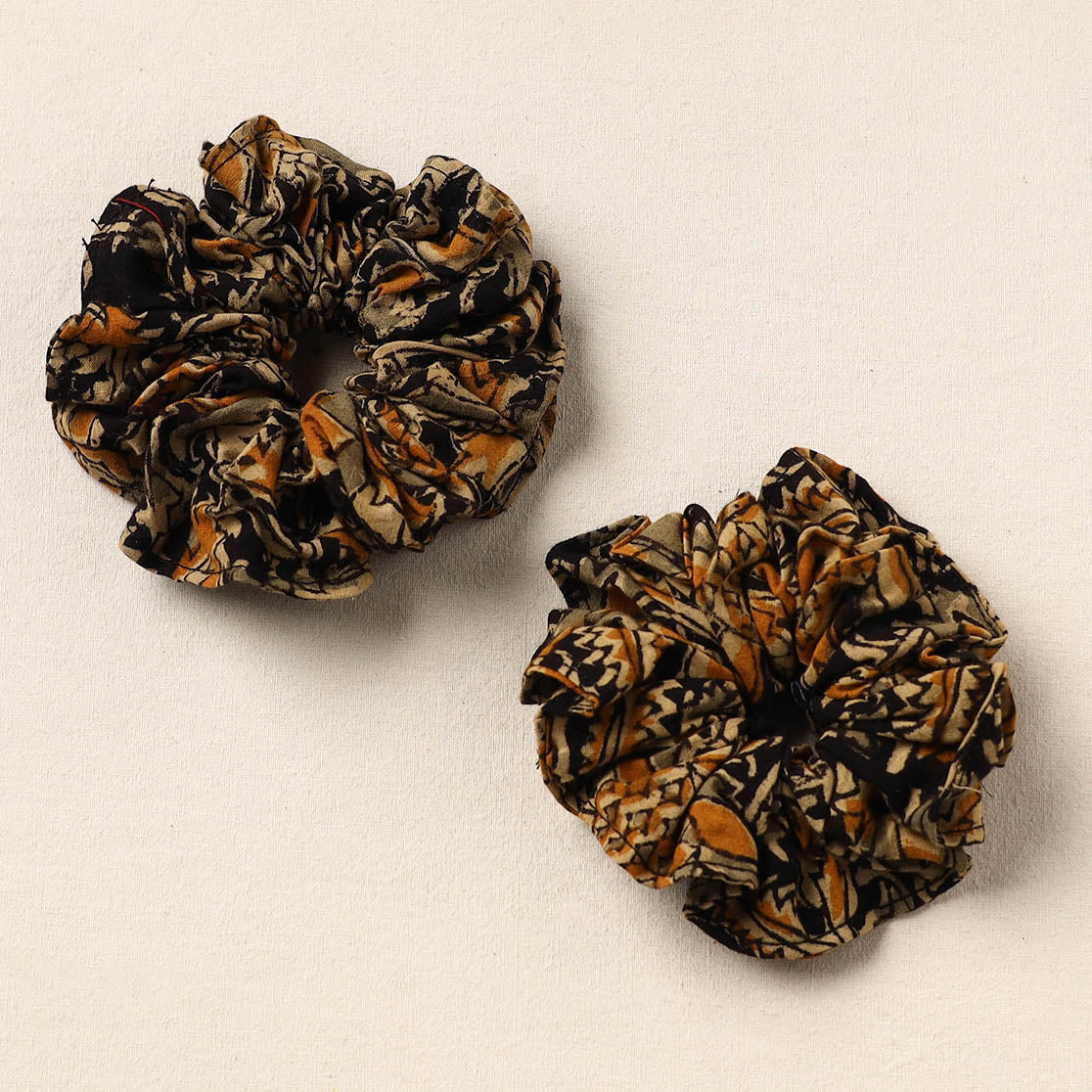 Black - handmade cotton rubber bands/scrunchies (set of 2)