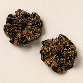 Black - handmade cotton rubber bands/scrunchies (set of 2)